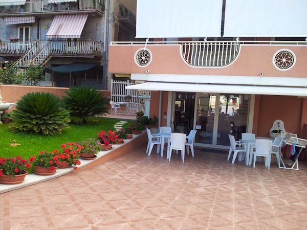 Foto di Casa Alloggio per anziani La Reggia dei Nonni